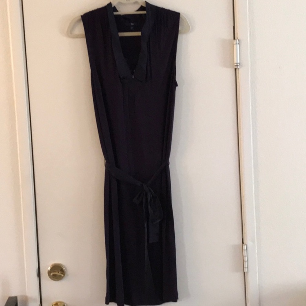Gap shift dress w/matching sash. NWOT